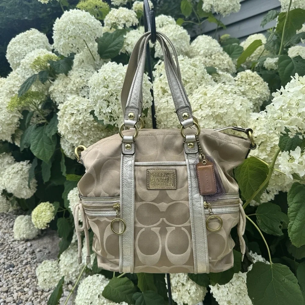 Coach Poppy Signature Tote Bag- Canvas & Leather ~ Beige ~ Gold Toned